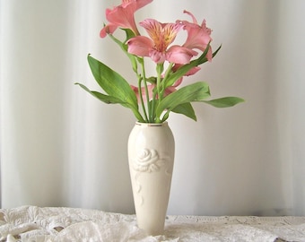 Vintage Lenox Bud Vase 24K Gold Pedestal Fluted Fine China Tivoli