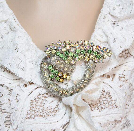 Broche Vintage Bouquet De Mariage – Fait Main, Strass Et Cristal Multicolore