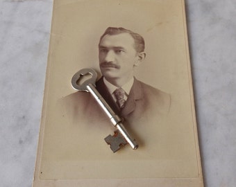 Vintage Skeleton Key, 1920s