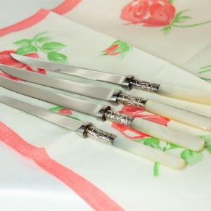 Vintage Dinner Knife Set Of Four With Mother Of Pearl Handles
