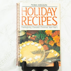 Vintage Holiday Recipes Cookbook 1981