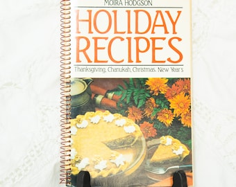 Vintage Holiday Recipes Cookbook 1981
