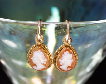 Vintage Cameo Earrings 18K Gold Fine Jewelry