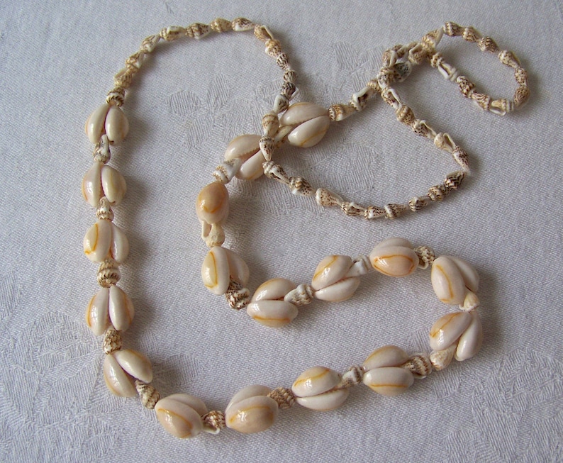 Seashell Rope Necklace Conch Shells Vintage Beach Jewelry image 1