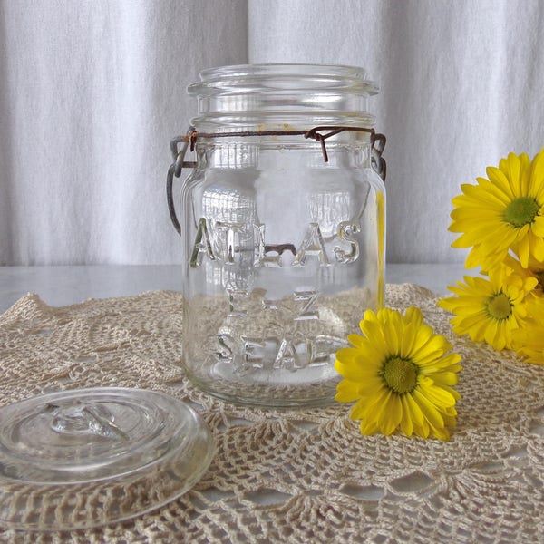 Canning Jar Atlas E-Z Seal Pint Wire Bale Mid Century