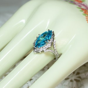 Vintage Sterling Cubic Zirconia Designer Ring Size 6 1/4