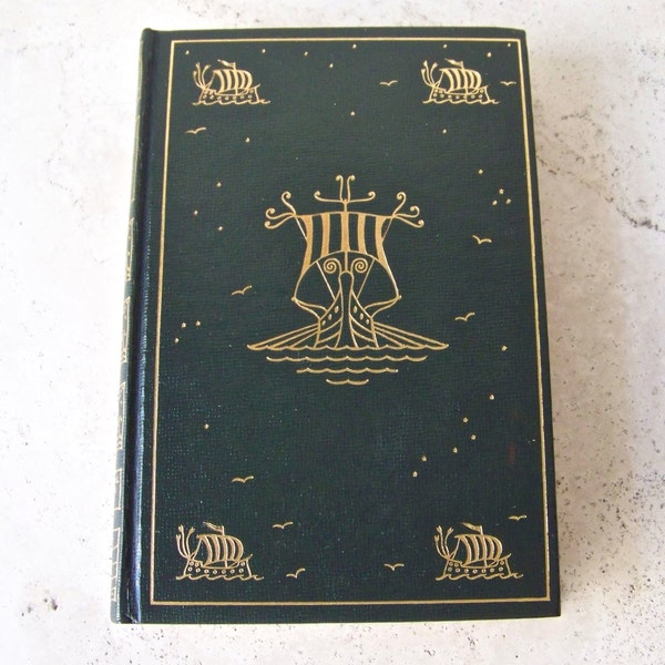 Oregon Trail Hardcover Book Vintage 1945 Gold Embossed Cover 24k