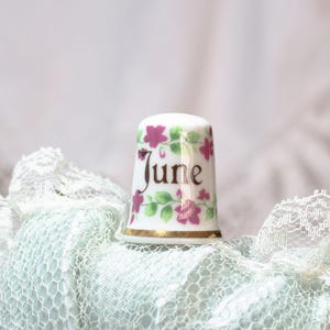 Vintage June Thimble Gold Trim Finsbury Fine China
