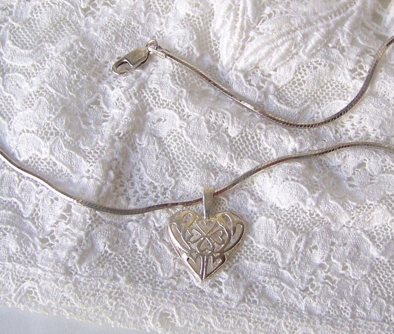 Vintage Sterling Silver Necklace Four Leaf Clover Heart Pendant Lucky Jewelry