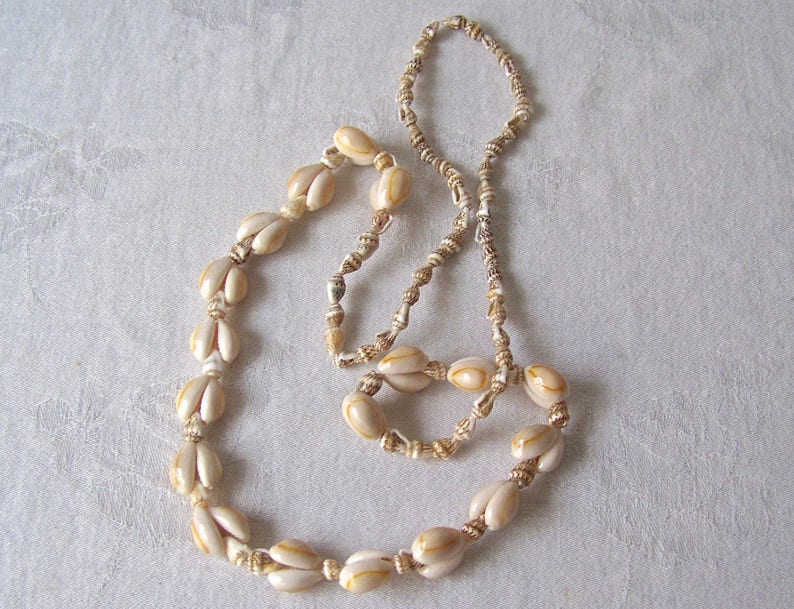 Seashell Rope Necklace Conch Shells Vintage Beach Jewelry image 4