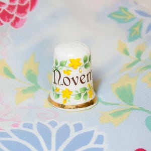 Vintage November Thimble Of The Month Finsbury England