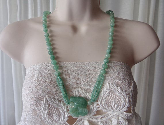 Elephant Necklace Faux Jade Vintage Costume Jewel… - image 2