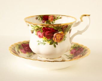 Royal Albert Teacup And Saucer Old Country Roses