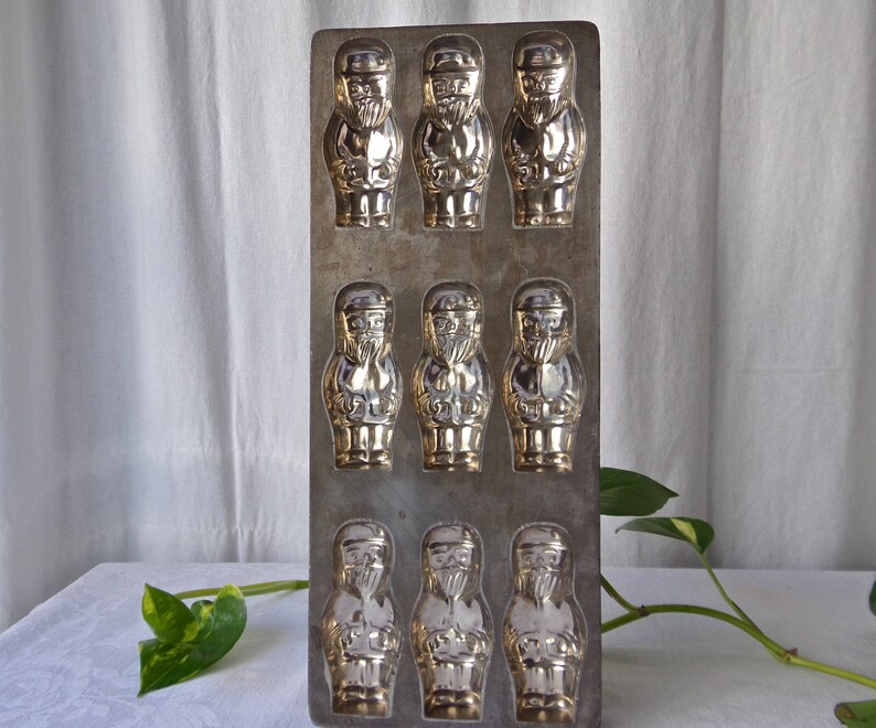Vintage Chocolate Candy Mold Nine Santas