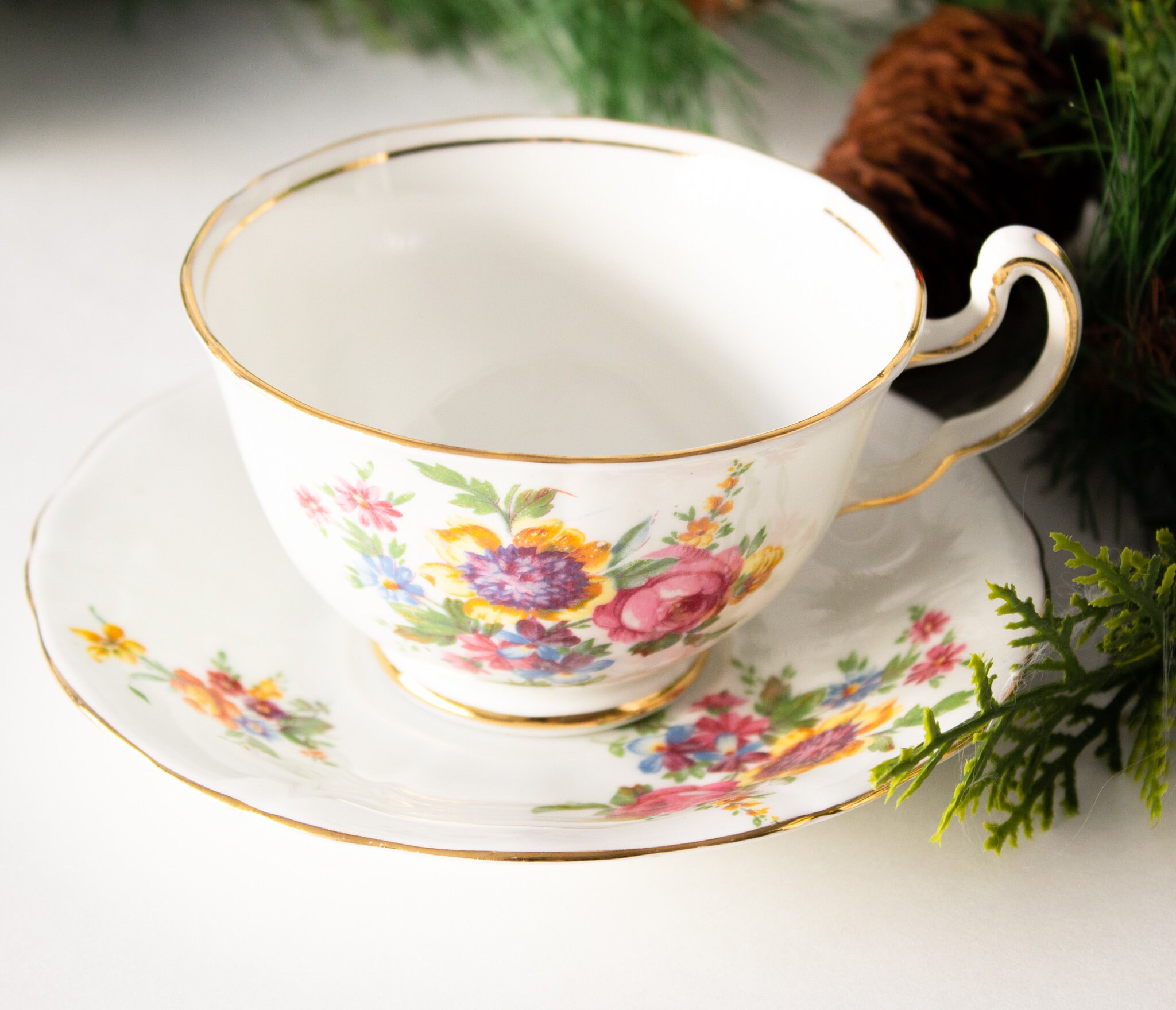 ヴィンテージ アダレイ ティーカップ＆ソーサー 秋の色彩 1960年代