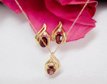 Vintage 14K gouden granaathangerketting en bijpassende oorbellen