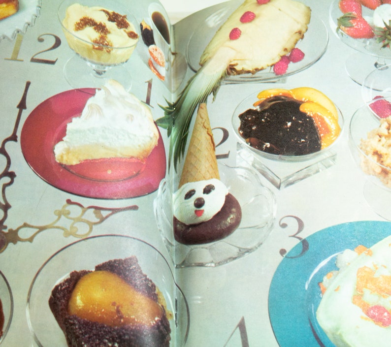 Vintage Book Of Delectable Desserts Good Housekeeping Cookbook 1958
Fabulous Desserts With Step-by-Step Directions.
Some Recipes For Weight Watchers.
The booklet measures 8 1/2 by 6 inches.
Good condition, slight signs of wear and use; NO Stains.
Clean white pages.