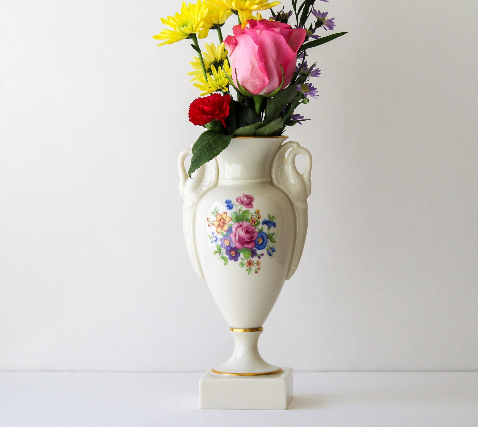Vintage lenox vase gold trim