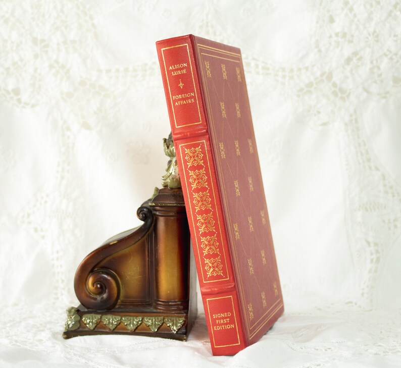 Foreign Affairs Signed First Edition Hardcover Book Alison Lurie Franklin Library shops Vintage 1984