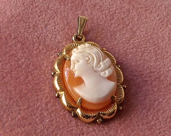 Cameo Pendant Necklace 12KGF Signed