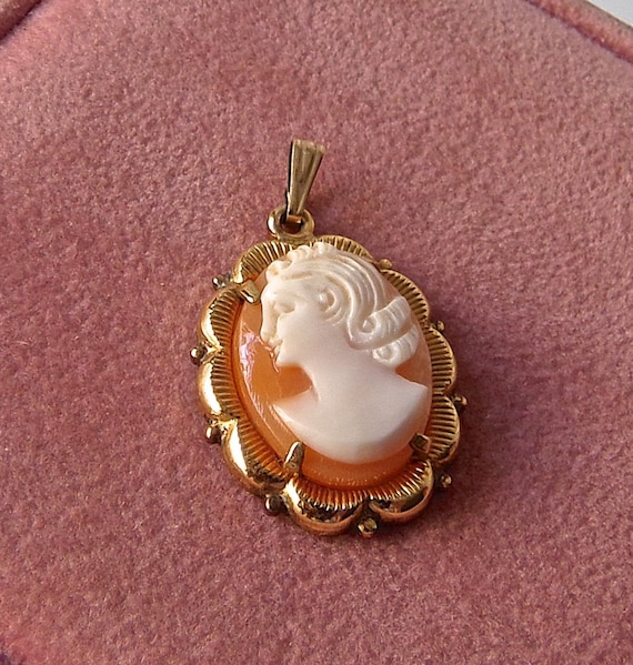 Cameo Pendant Necklace 12KGF Signed - image 1