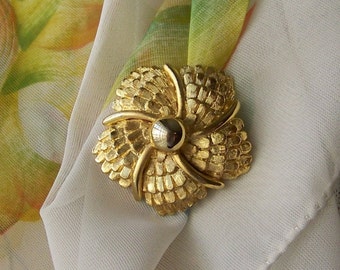 Dress Clip Gold-Tone Flower