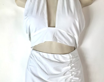 Top halter de dos piezas con falda fruncida