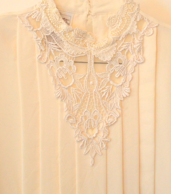 Classsic vintage vanilla cream blouse with ruffle… - image 1