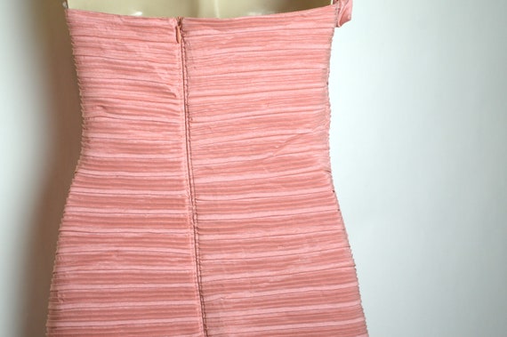 Peach cocktail dress - image 5