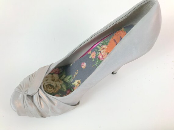 Vintage Silver Iridescent Peep Toe Pumps - image 3