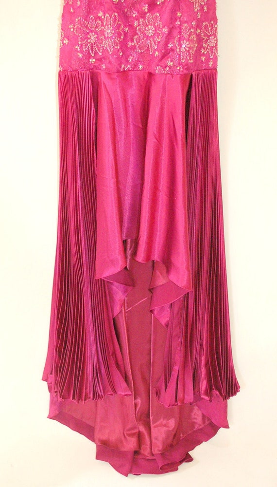 Gorgeous Burgundy Scarlet Floor Length Gown - image 7