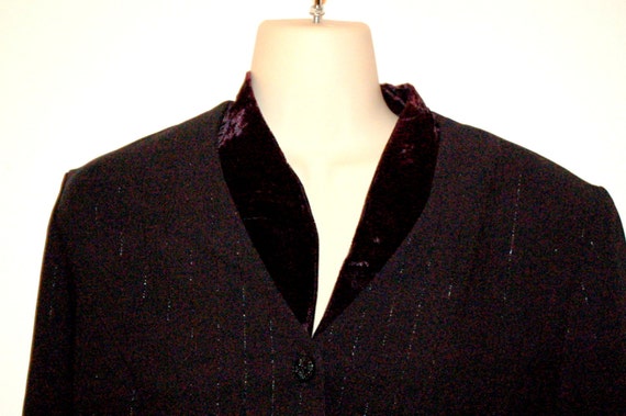 Vintage Pin Striped Ladies Jacket/Blazer - image 3