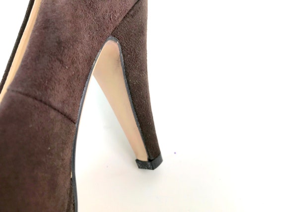 Vintage Chocolate Brown Classic Suede Pumps - image 4