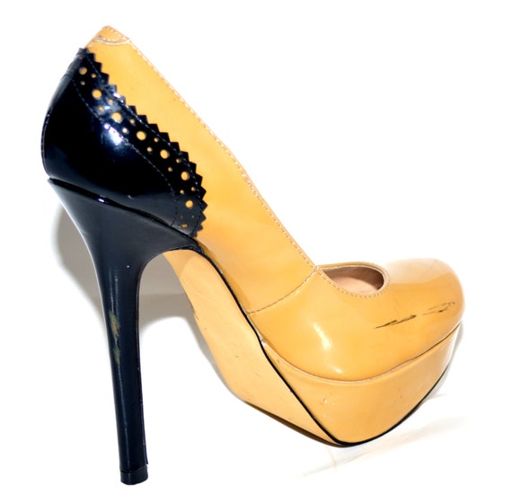 steve madden yellow pumps