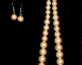 Vintage pearl necklace with matching earrings
