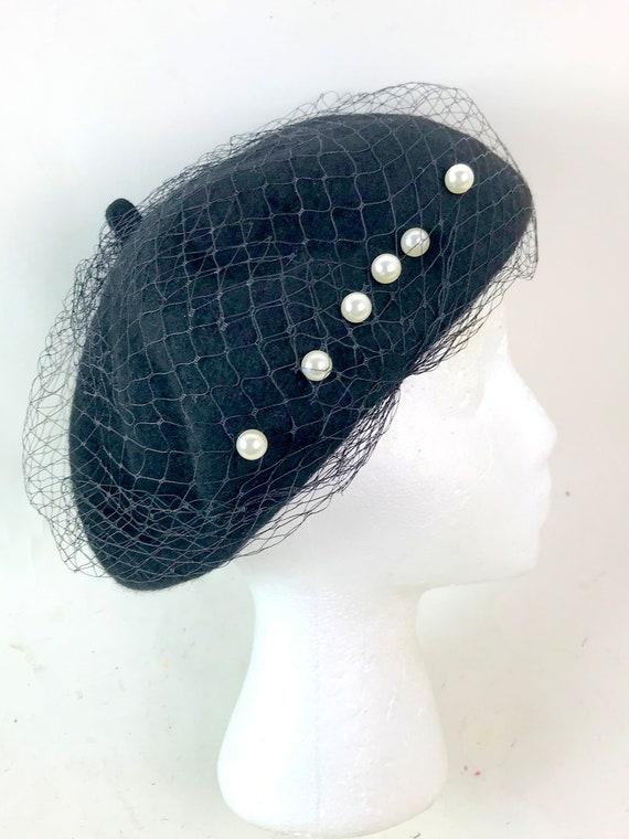 Black Wool Beret Hat with fishnet and pearls BLING WITH ME BERET – AKIRA main image 3