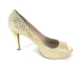 gold peep toe pumps