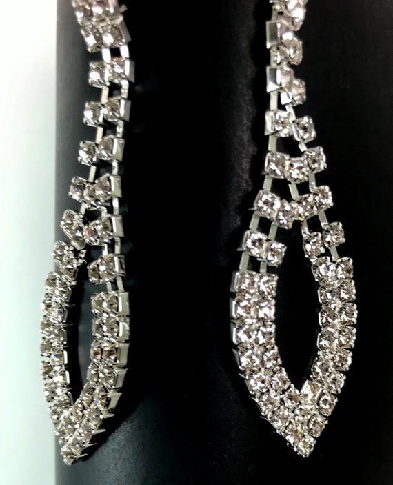 Vintage Eighties Silver Rhinestoned Chandelier Te… - image 4