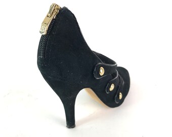 Vintage Vince Camuto Black Suede Mary Janes