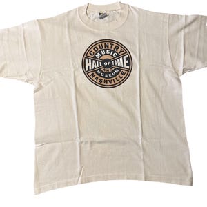 Vintage 90s country music hall of fame museum t-shirt!
