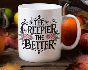Taza de café gótica de Halloween: rosas, arañas y ambiente de bruja
