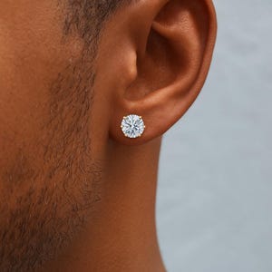 Orecchini a bottone da uomo placcati in oro da 6 mm / Orecchini rotondi con zirconi cubici / Gioielli minimalisti ipoallergenici