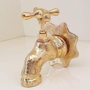 Rubinetto artigianale in ottone massiccio – Rubinetto marocchino decorato e inciso per bagno e cucina