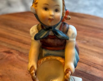 M.I. Hummel Authentic Rare Vintage Collectible "Little Helper" Figurine
