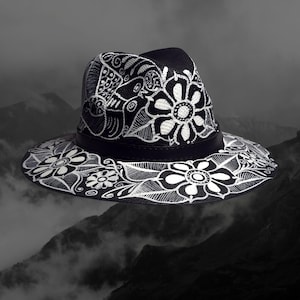 Hand-Painted Sunflower Black Straw Wide Brim Hat | Boho Festival Art Hat | SZ M Hand-painted Sunflower Sun Hat: Floral Summer Hat - Etsy main image 4