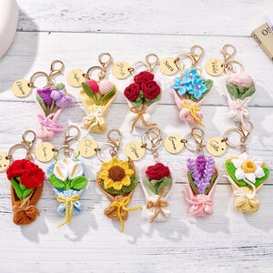 Crochet Bouquet Keychain, Personalized Mini Bouquet Charm, Custom Floral Bag Charm, Bridesmaid Proposal Gift, Graduation Gift zdjęcie 11