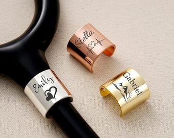 Targhetta identificativa personalizzata per stetoscopio, anello con nome inciso per stetoscopio, ciondolo identificativo personalizzato, regalo di laurea per infermieri, regalo per medico/veterinario/sorella
