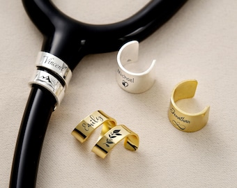Ciondoli personalizzati con nome per stetoscopio, anello identificativo per stetoscopio, targhetta incisa con nome per stetoscopio, regalo per medico, infermiere, regalo per sorella/uomo/uomo
