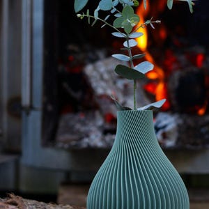 Jarrón KAYA Japandi, acanalado | Jarrón de diseño moderno | Decoración minimalista para sala de estar | Jarrón escandinavo | Idea de regalo imagen 2