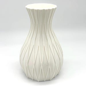 Minimalist 3D-Printed Vase – Scandinavian Style Home Décor